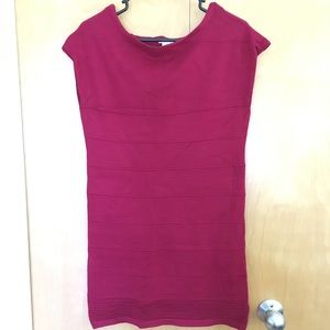 Short sleeve red sweater dress. Large.